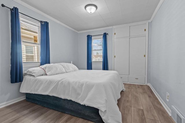 571 GROVE STREET, Neenah, WI 54956