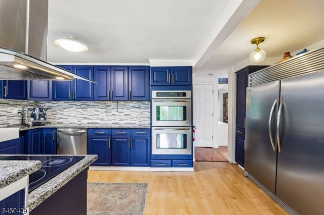 15 Musconetcong Ave, Hopatcong Boro, NJ 07843