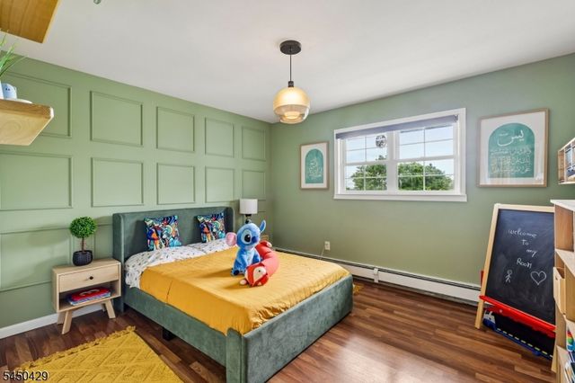 15 Musconetcong Ave, Hopatcong Boro, NJ 07843