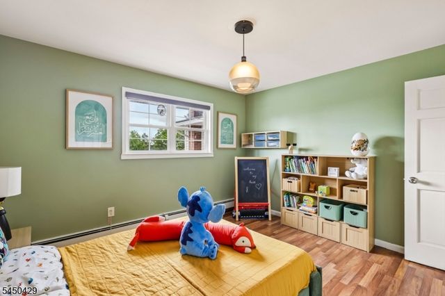 15 Musconetcong Ave, Hopatcong Boro, NJ 07843