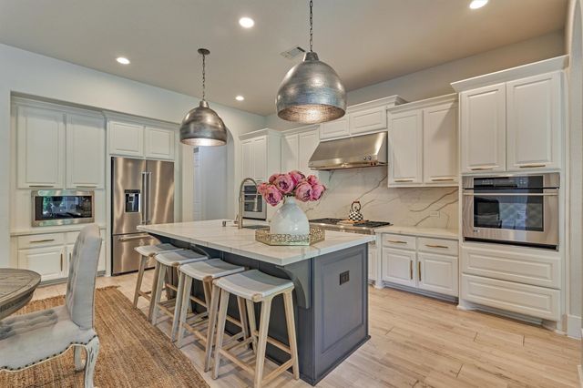 134 Monterrey Bend, Montgomery, TX 77316