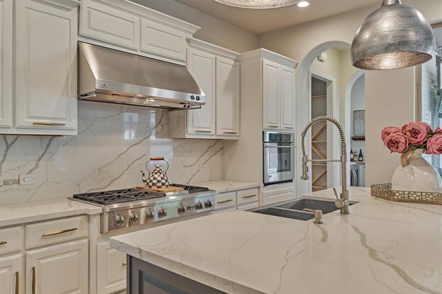 134 Monterrey Bend, Montgomery, TX 77316