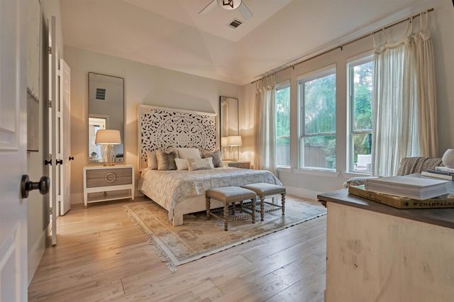 134 Monterrey Bend, Montgomery, TX 77316