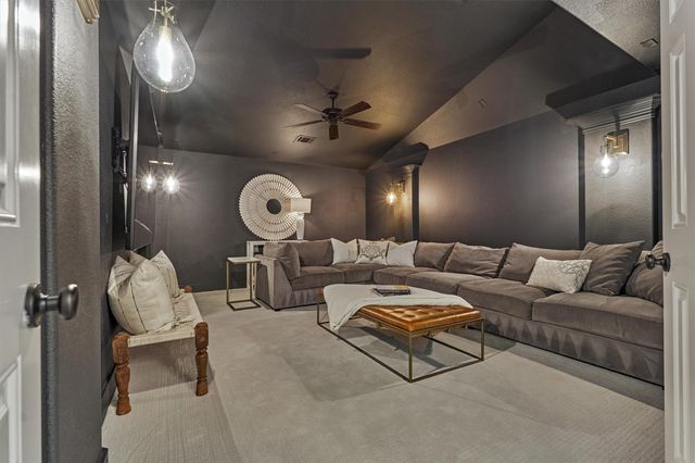134 Monterrey Bend, Montgomery, TX 77316