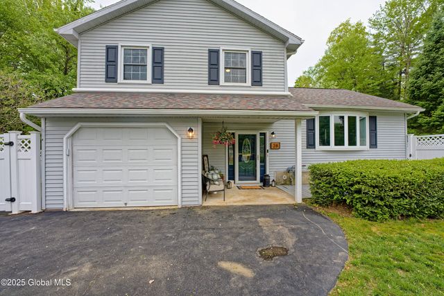 28 Rum Cherry Road, Malta, NY 12020