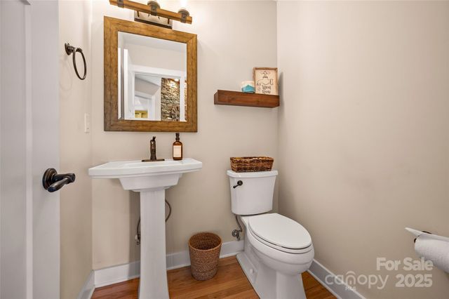 74 Woodlyn Etch Drive, Hendersonville, NC 28792