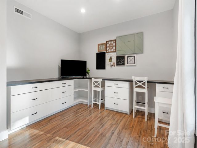 74 Woodlyn Etch Drive, Hendersonville, NC 28792