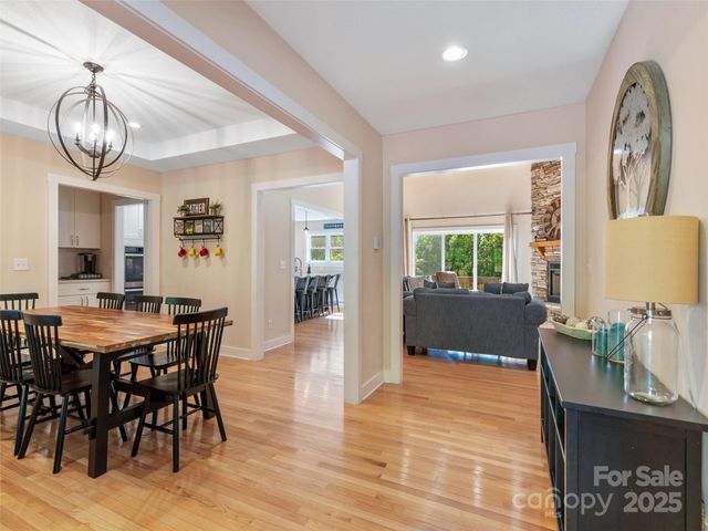 74 Woodlyn Etch Drive, Hendersonville, NC 28792