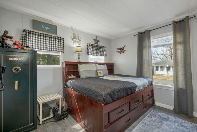 7 N Dewberry Lane, Rochester, NH 03867