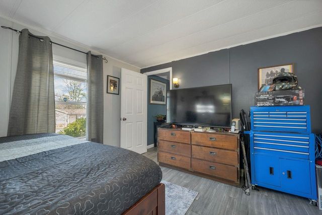 7 N Dewberry Lane, Rochester, NH 03867