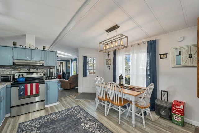 7 N Dewberry Lane, Rochester, NH 03867