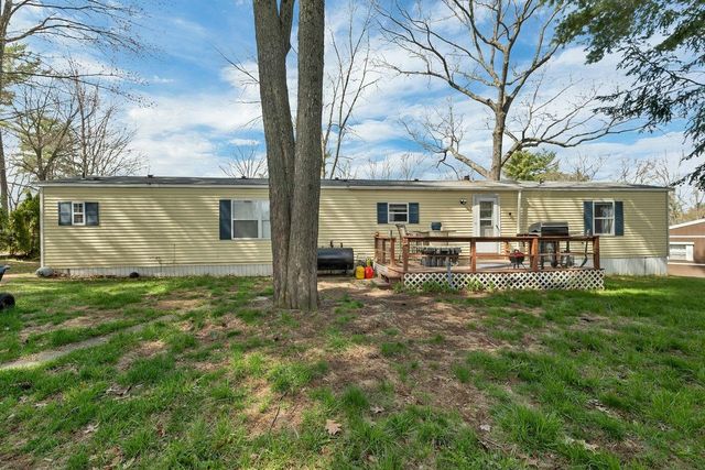 7 N Dewberry Lane, Rochester, NH 03867