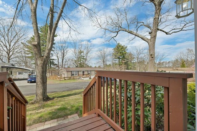 7 N Dewberry Lane, Rochester, NH 03867