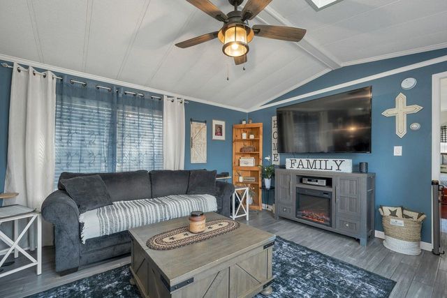 7 N Dewberry Lane, Rochester, NH 03867