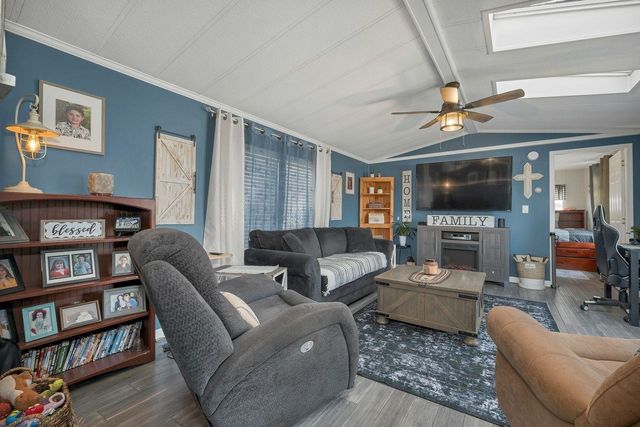 7 N Dewberry Lane, Rochester, NH 03867