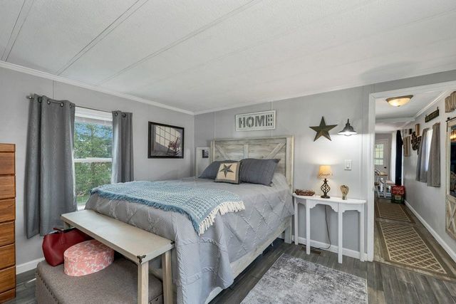 7 N Dewberry Lane, Rochester, NH 03867