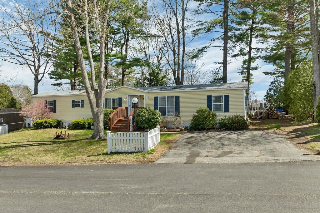 7 N Dewberry Lane, Rochester, NH 03867
