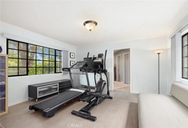 19540 Wells Drive, Tarzana, CA 91356