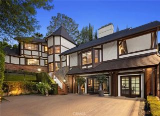 19540 Wells Drive, Tarzana, CA 91356