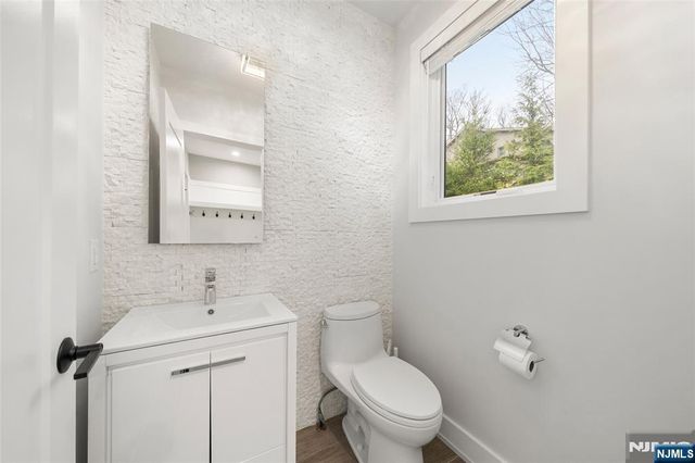 55 Cedar Street, Cresskill, NJ 07626