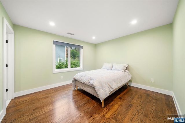 55 Cedar Street, Cresskill, NJ 07626