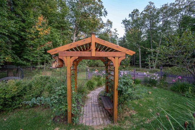 8280 S County Rd A, Superior, WI 54880