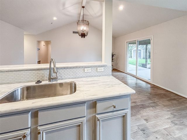 3123 Lazy Spring Drive, Houston, TX 77080