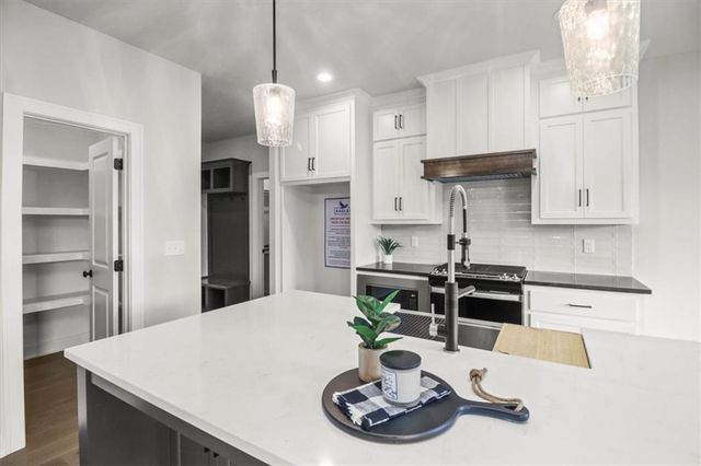 4108 SE Adams Drive, Blue Springs, MO 64014