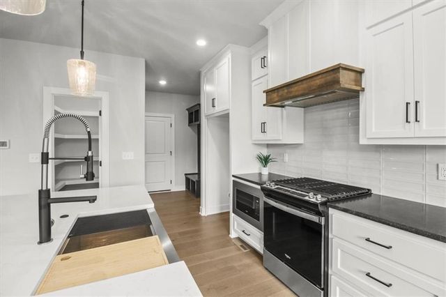 4108 SE Adams Drive, Blue Springs, MO 64014