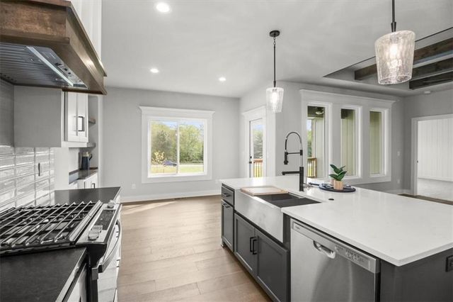 4108 SE Adams Drive, Blue Springs, MO 64014