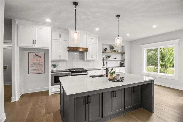 4108 SE Adams Drive, Blue Springs, MO 64014