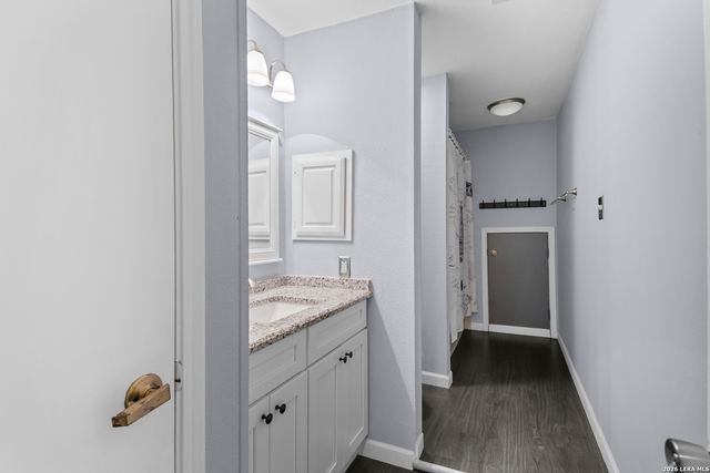 7407 Silent Path, San Antonio, TX 78250