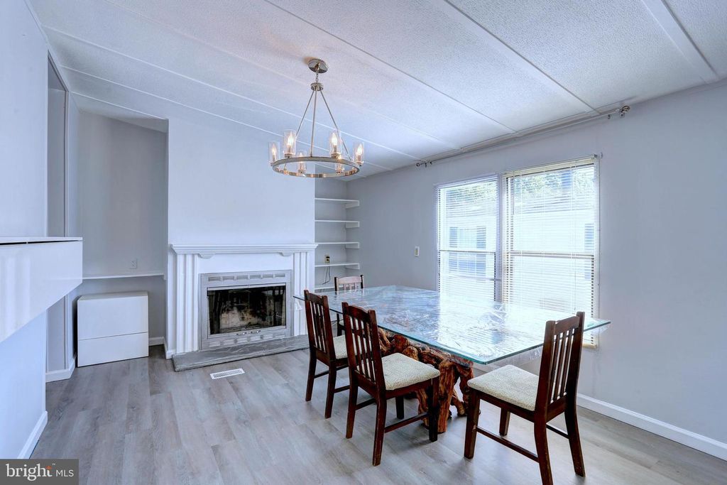 Image 10 of property listing at 8353 ASHWOOD RD #8353, Jessup, MD 20794