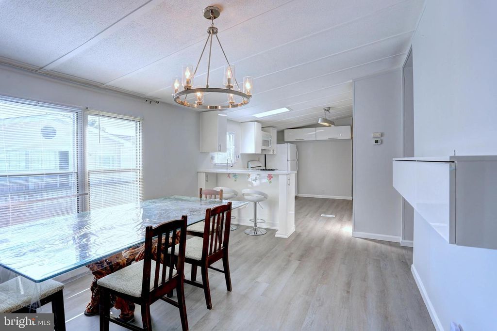 Image 11 of property listing at 8353 ASHWOOD RD #8353, Jessup, MD 20794