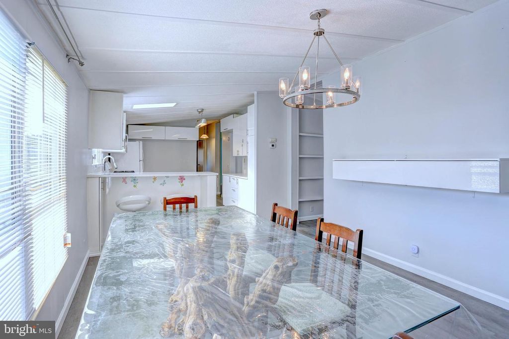 Image 12 of property listing at 8353 ASHWOOD RD #8353, Jessup, MD 20794