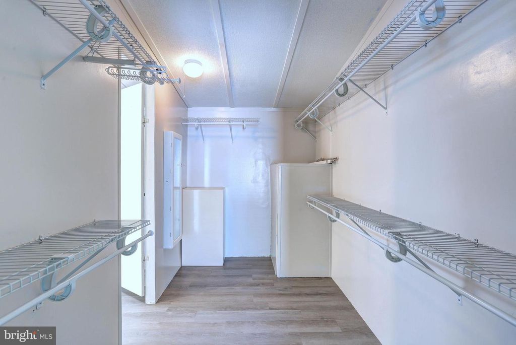 Image 20 of property listing at 8353 ASHWOOD RD #8353, Jessup, MD 20794