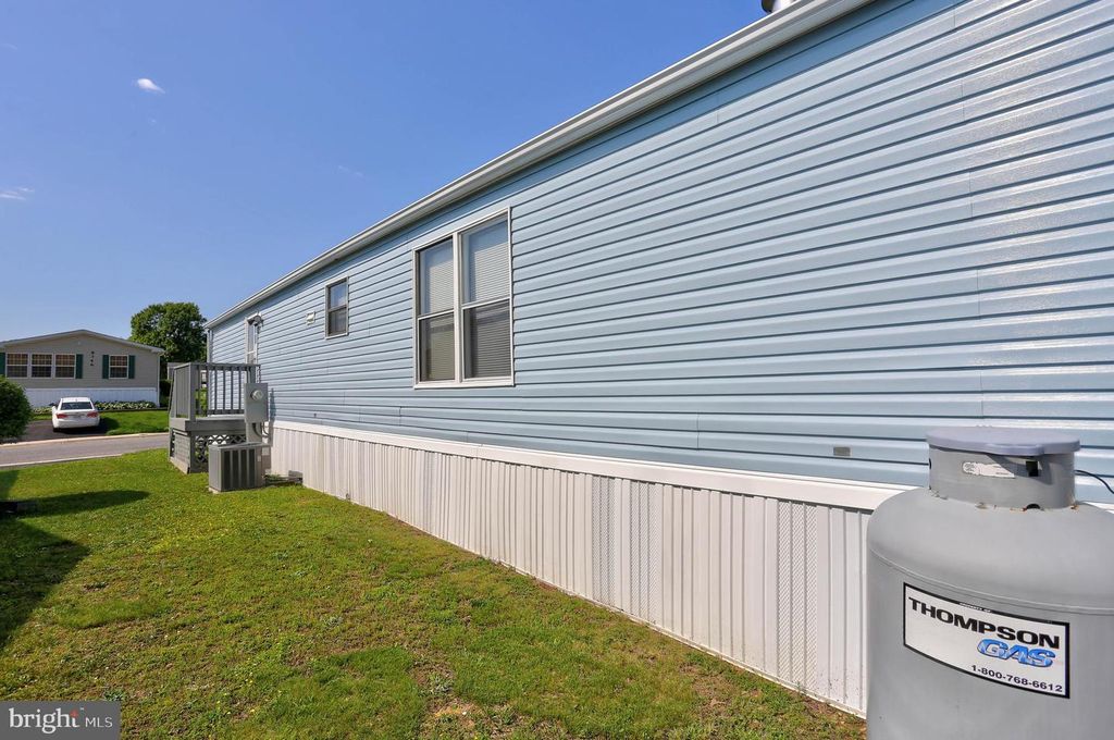 Image 31 of property listing at 8353 ASHWOOD RD #8353, Jessup, MD 20794