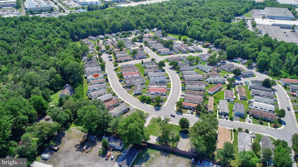 Image 41 of property listing at 8353 ASHWOOD RD #8353, Jessup, MD 20794