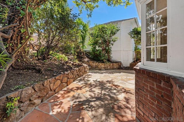 2417 Arista Ct, San Diego, CA 92103