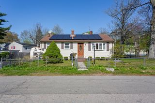 60 Jacob St, Brockton, MA 02302