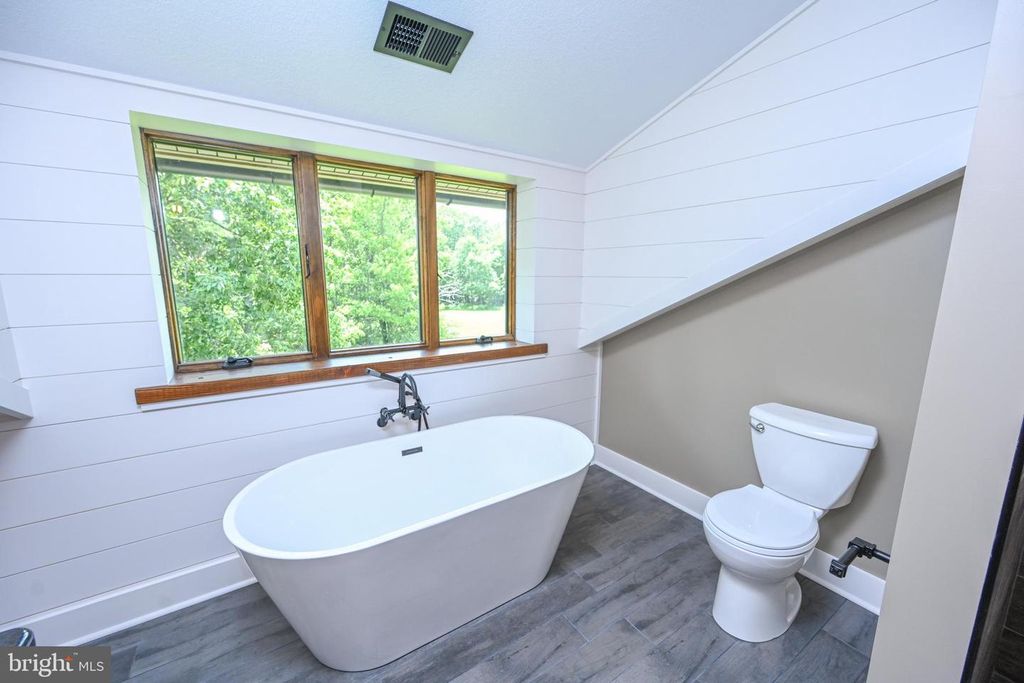 415 NAZELROD RD, Oakland, MD 21550