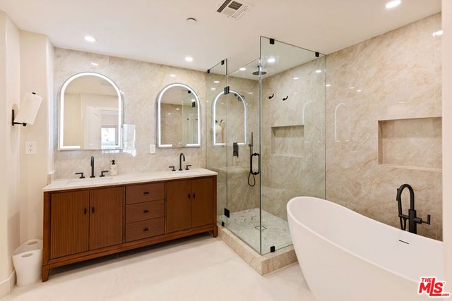 1862 S Bentley Avenue 102, Los Angeles, CA 90025