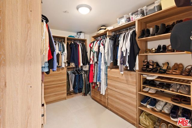 1862 S Bentley Avenue 102, Los Angeles, CA 90025