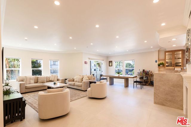 1862 S Bentley Avenue 102, Los Angeles, CA 90025