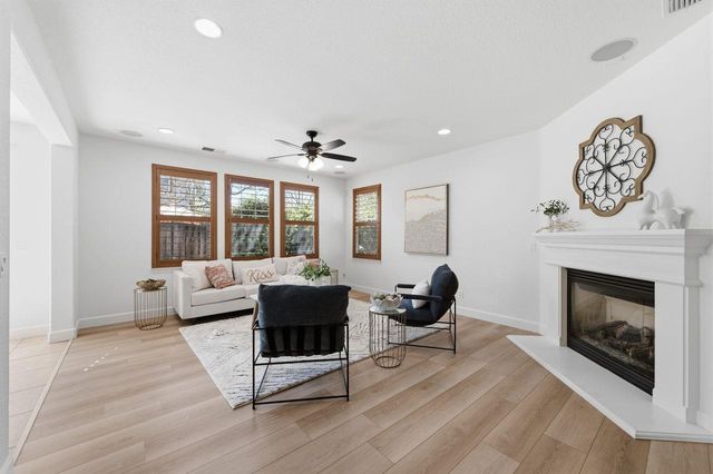 698 W Rico Way, Tracy, CA 95391