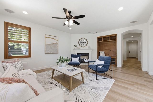 698 W Rico Way, Tracy, CA 95391