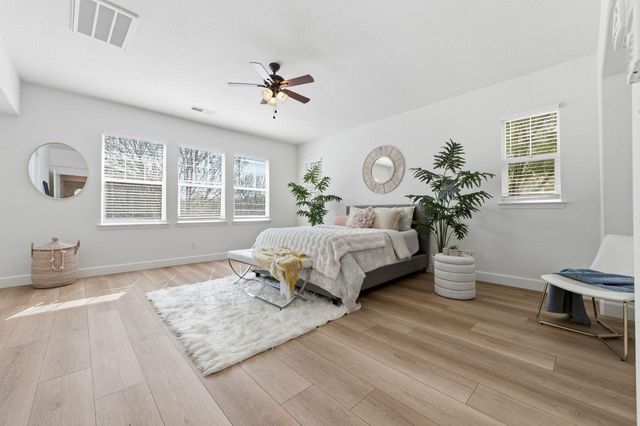 698 W Rico Way, Tracy, CA 95391