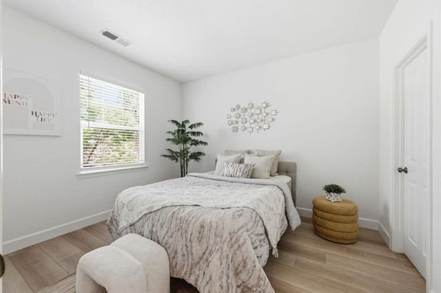 698 W Rico Way, Tracy, CA 95391