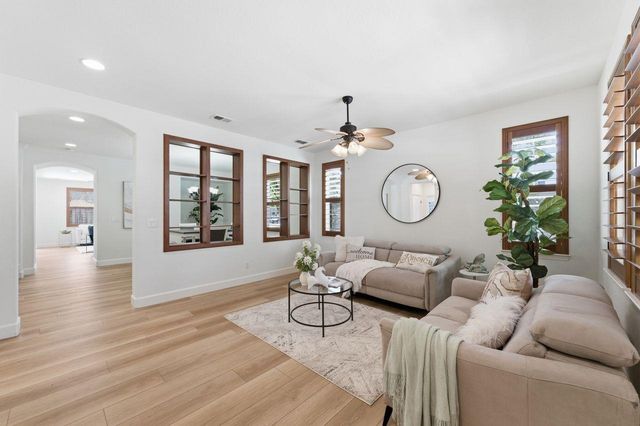 698 W Rico Way, Tracy, CA 95391