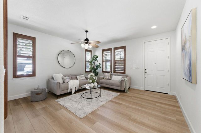 698 W Rico Way, Tracy, CA 95391